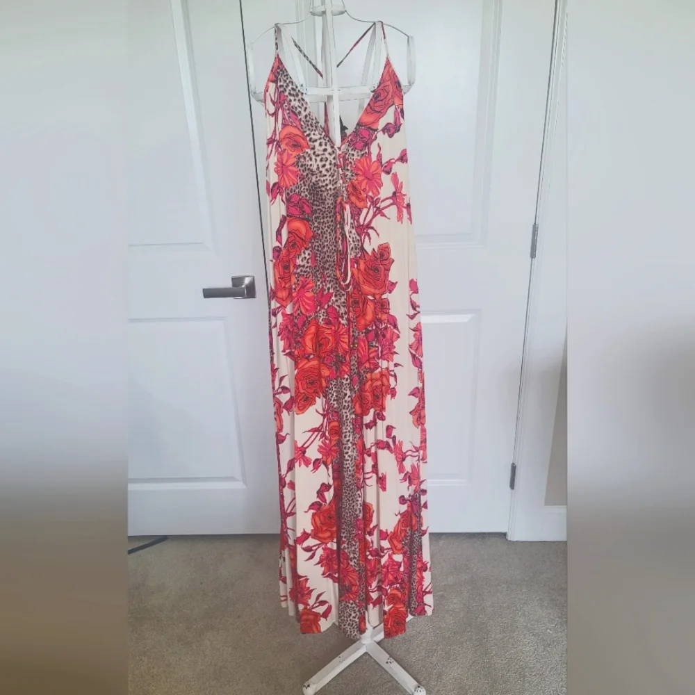 Dress - Picture 1 of 6